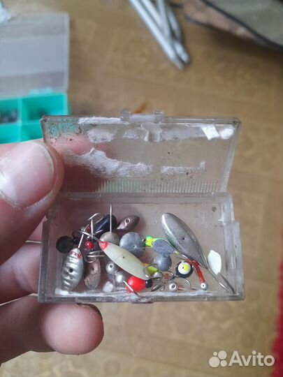 Блесна, воблер, попер, резинки