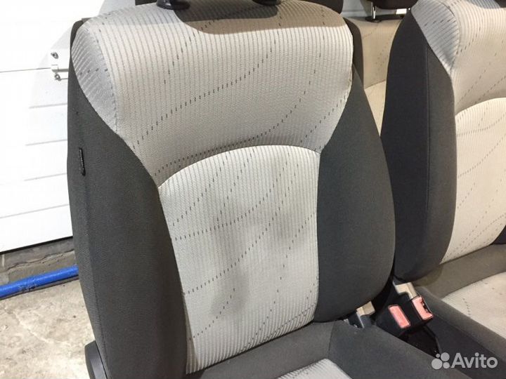 Сиденья комплект Chevrolet Cruze F16D3 2014