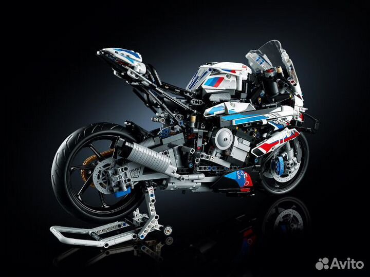 Аналог Lego Technic Мотоцикл BMW M 1000 RR 42130