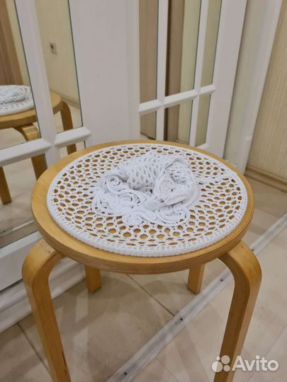 Шляпа женская вязанная белая и молочного цвета