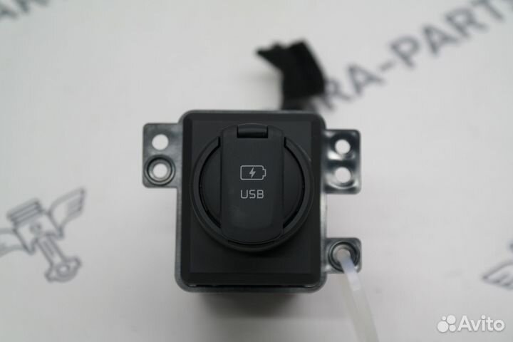 Разъем USB Kia Sorento 3 UM Prime