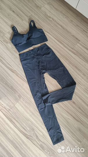 Костюм для фитнеса 42