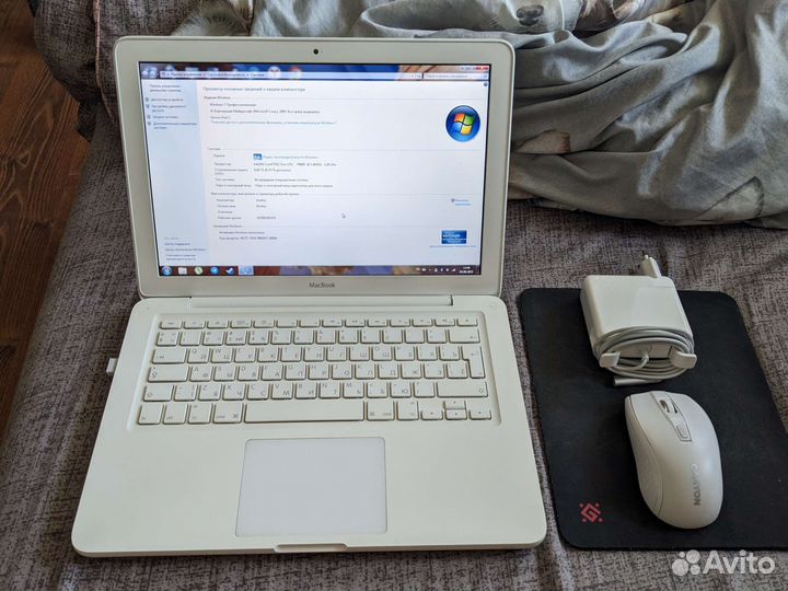 Apple MacBook 2010 (A1342)