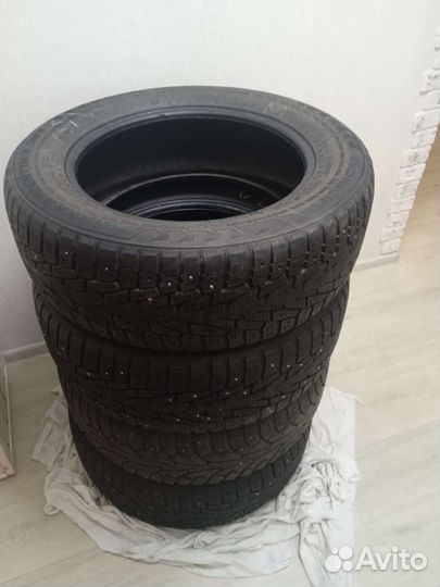 Nokian Tyres Hakkapeliitta 7 SUV 235/60 R18 107T