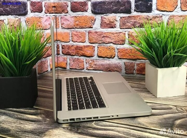 Ноутбук Apple MacBook Pro 15