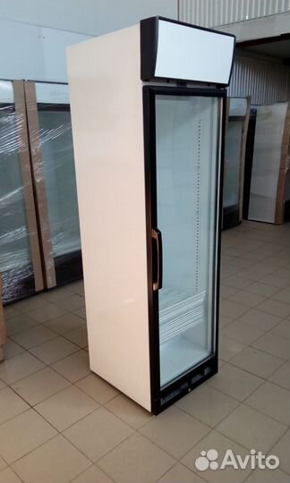 Холодильный шкаф