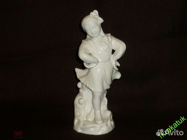 Танцующая девочка китаянка пионерка Старый китай