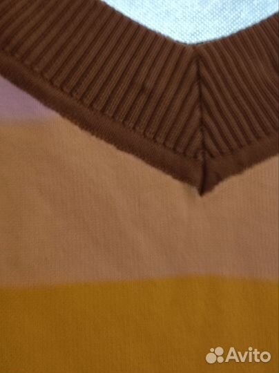 Жилет вязанный женский