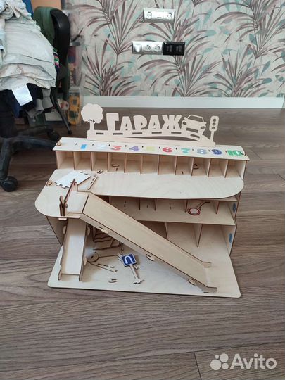 Игровой гараж