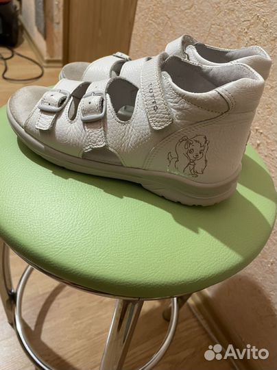 Босоножки для девочки