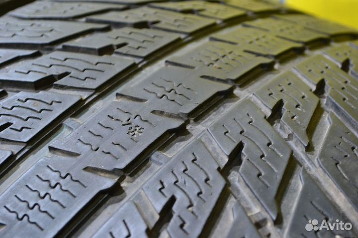 Nokian Tyres WR SUV 3 295/35 R21