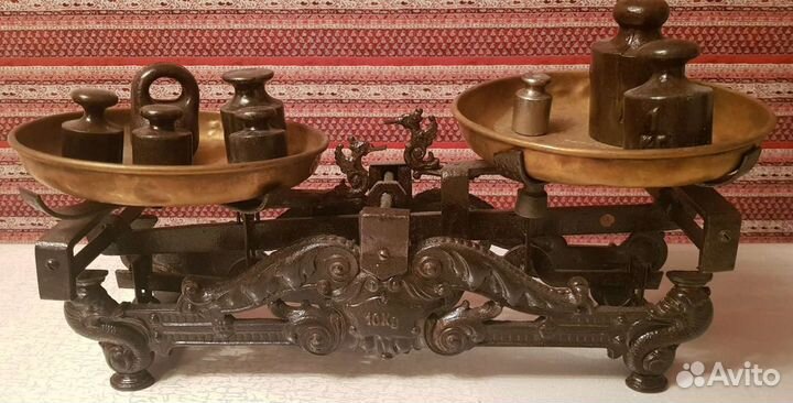 Продам старинные весы, семейная реликвия. чашки дл