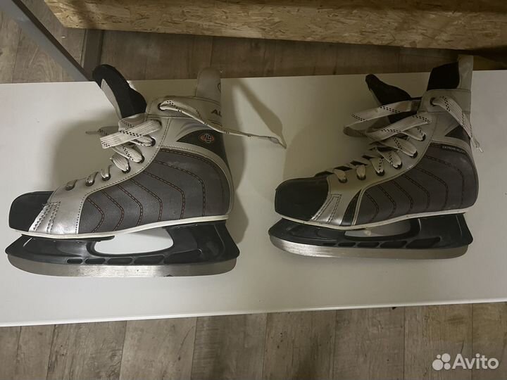 Коньки хоккейные 45 размер