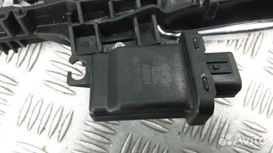 Ручка наружная задняя правая lexus LS 4 (COL13FV01