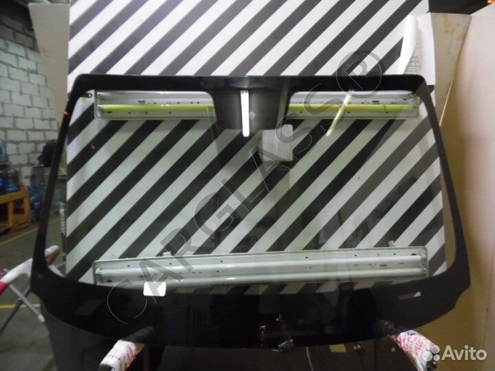 Лобовое стекло GAC GS8 5D 2016