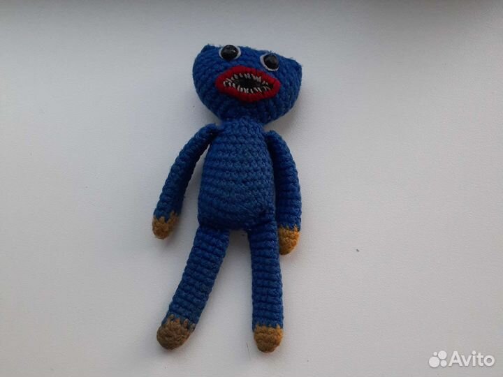 Хагги вагги ручной работы, любит играть в грязи