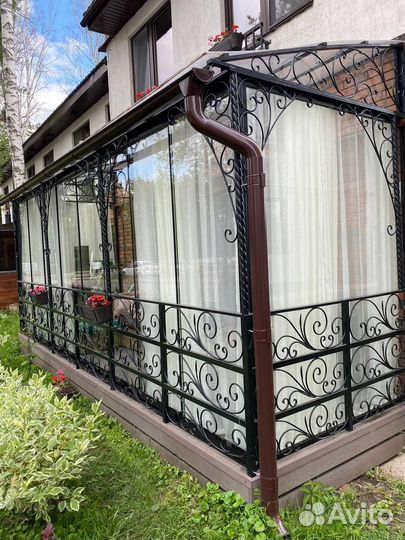 Безрамное остекление террасы, веранды, лоджии