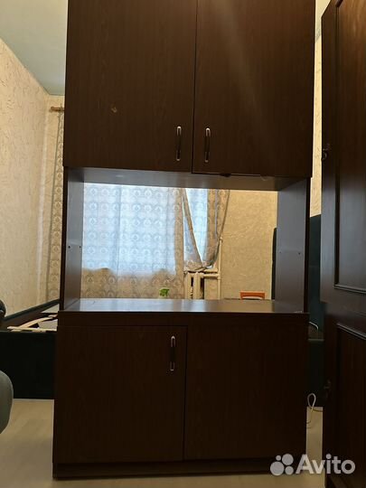 Диван бу, шкаф и стал