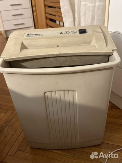 Шредер для уничтожения бумаги