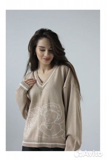 Свитер женский