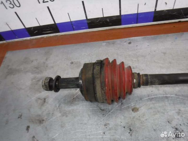 Привод передний левый Ваз 2110 1.5 16V 2001
