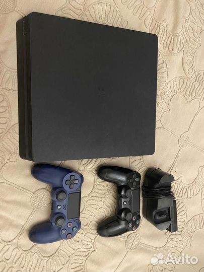 Игровая приставка ps4