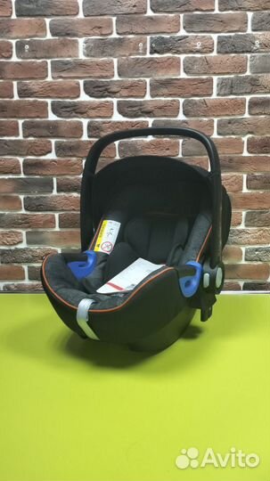 Автолюлька Britax Roemer Baby-Safe i-Size