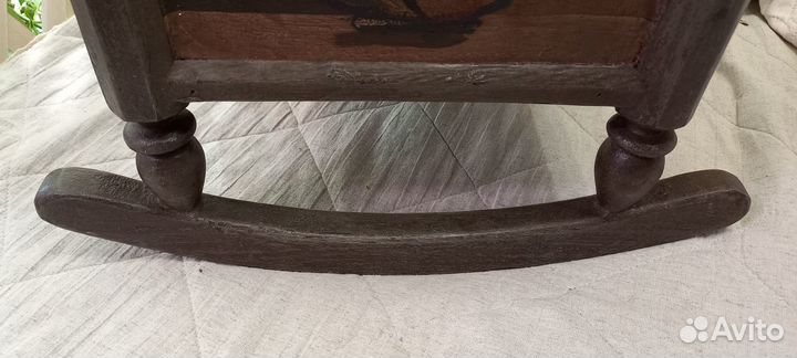 Старинная кровать для кукол. Дерево