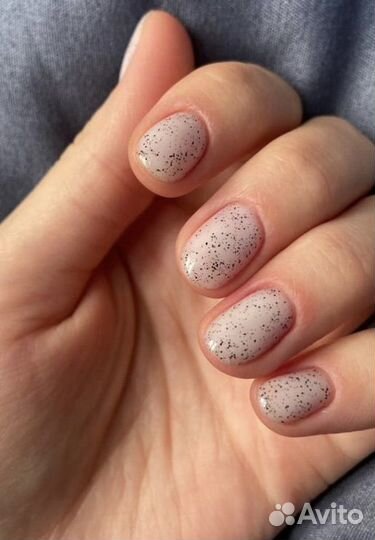 Маникюр, педикюр, наращивание ногтей