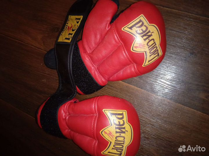 Перчатки для рукопашного боя