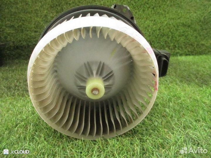 Мотор печки на honda FIT GE6 L13A