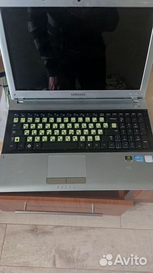 Samsung rv520