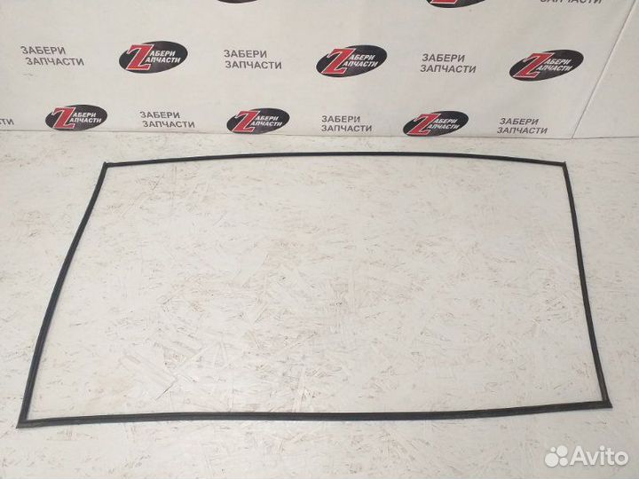 Уплотнитель лобового стекла Chevrolet Cruze седан