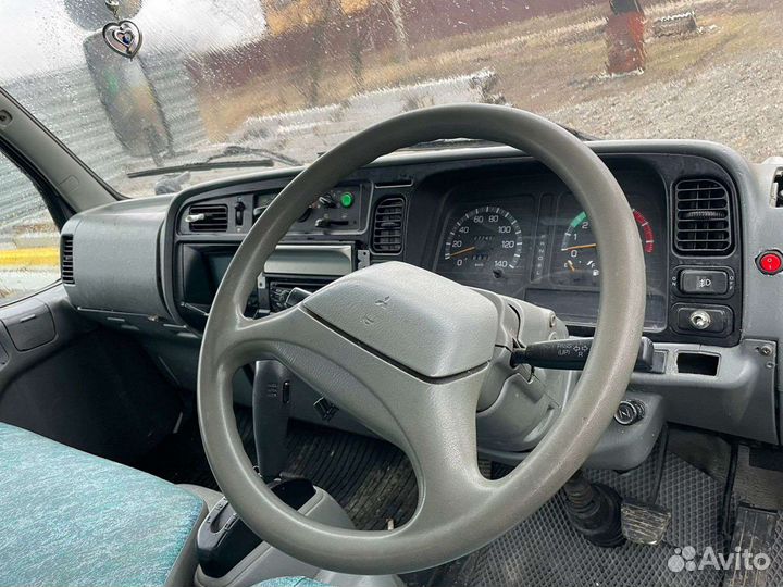 Mitsubishi Fuso Canter изотермический, 2000