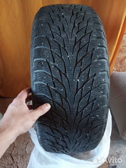 Nokian Tyres Hakkapeliitta R2 235/55 R17 103