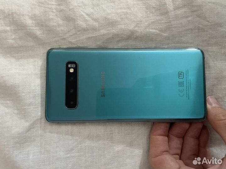 Samsung Galaxy S10, 8/128 ГБ