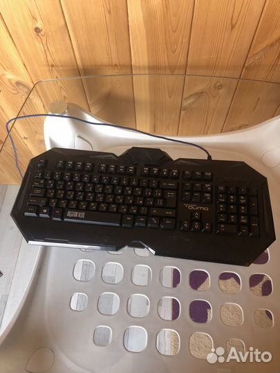 Игровая клавиатура и мышь
