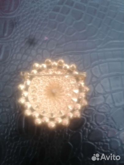 Винтажная брошь-булавка