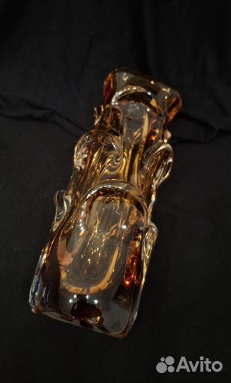 Ваза карамелное гутное стекло Ян Беранек Чехия