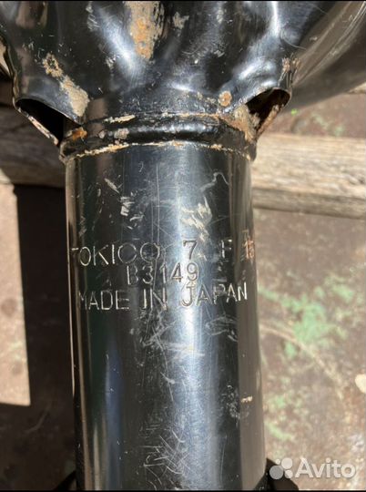 Амортизатор передний Mazda Xedos 6, 626 оригинал R