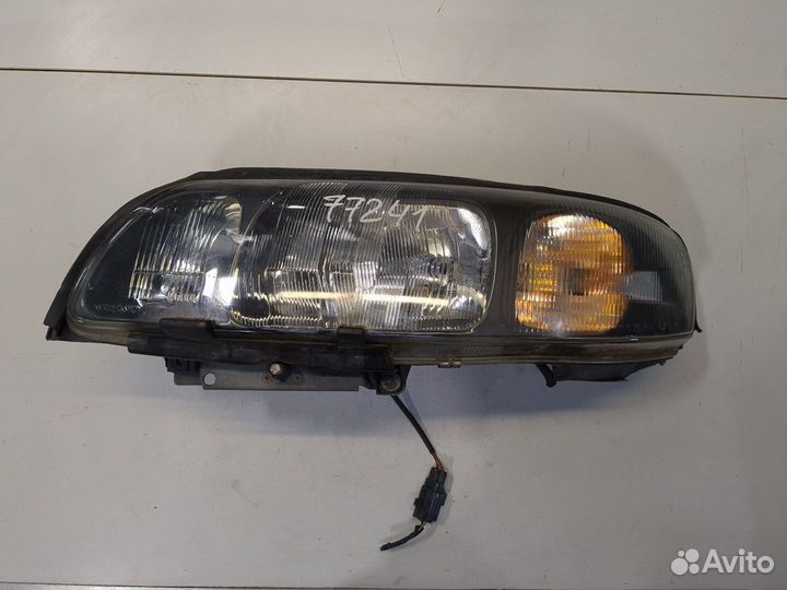 Фара (передняя) Volvo S60, 2002
