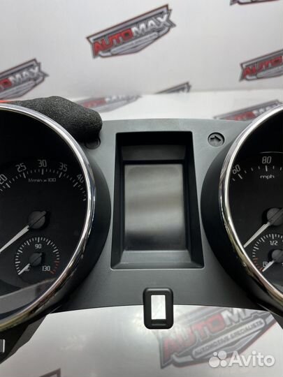 Панель приборов в милях Skoda Yeti 2012