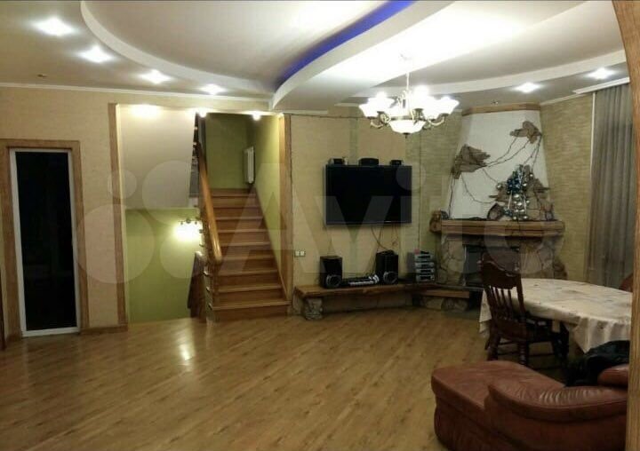 Комната 10 м² в 6-к., 2/3 эт.