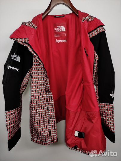 Supreme X The North Face Studded Mountain Size L