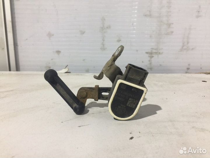 Датчик высоты дорожного просвета передний Bmw