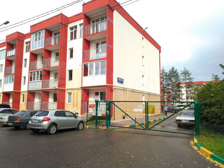 2-к. квартира, 60 м², 2/4 эт.