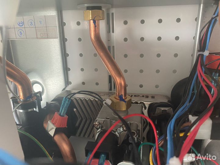 Котёл отопления Ferroli газ.двухконтурный для дома