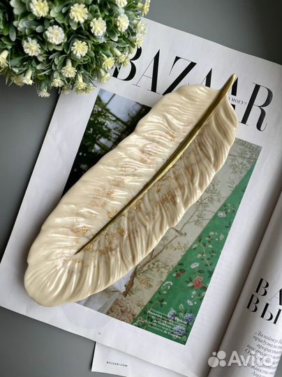 Перо из эпоксидной смолы. Подставка, поднос