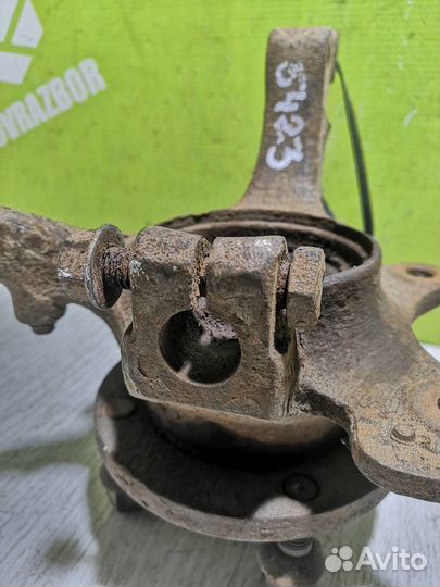 Кулак поворотный передний левый Фольксваген Голь