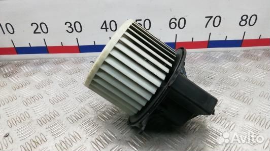 Моторчик печки peugeot 307 (UBE18KK01)